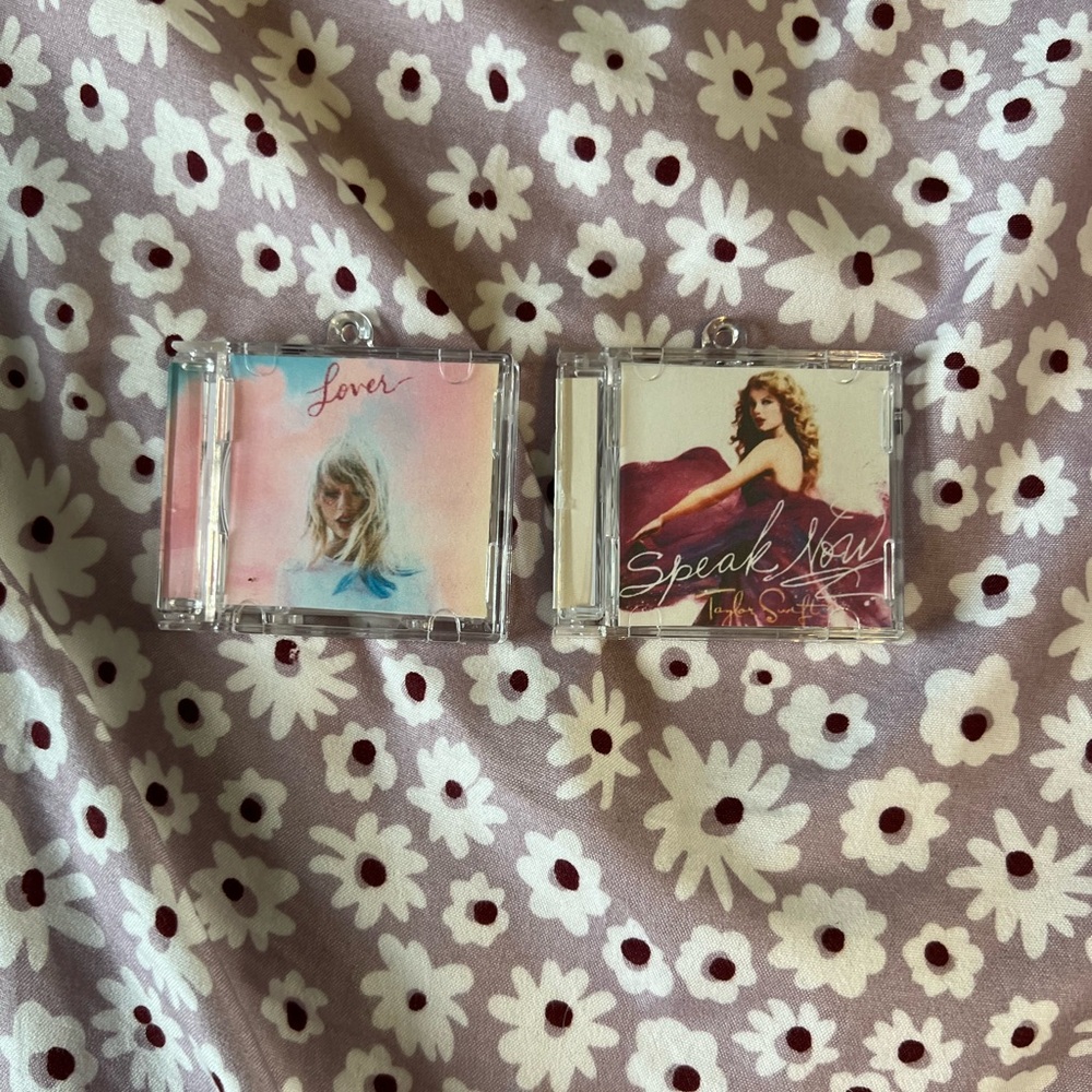 Taylor Swift 2 Mini CD Keychain Bundle - Read Description for Info!
